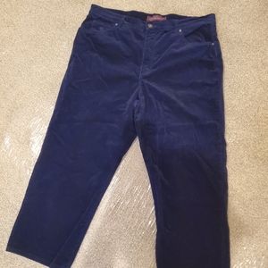 Highwaisted navy corduroy pants